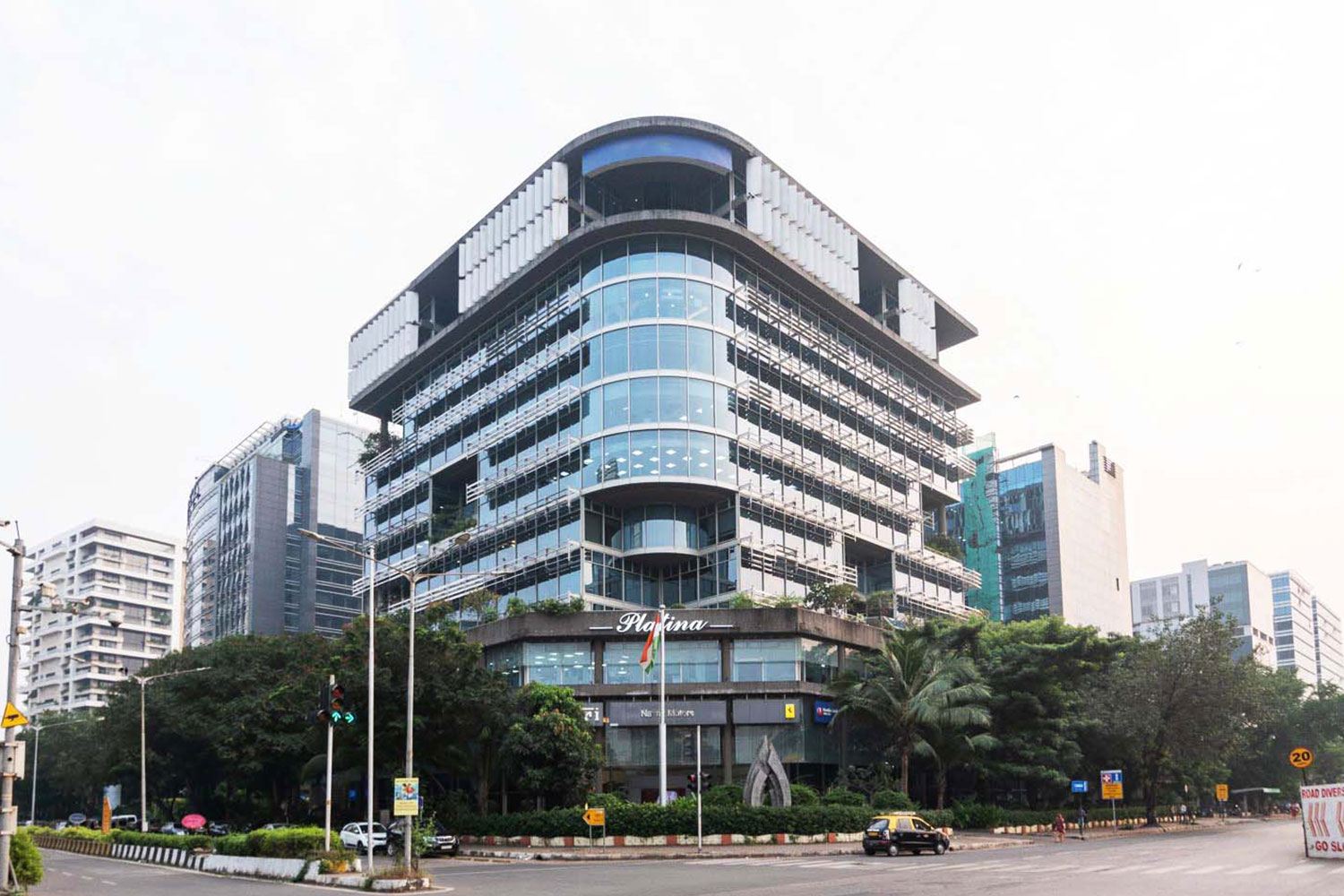 office space at Platina